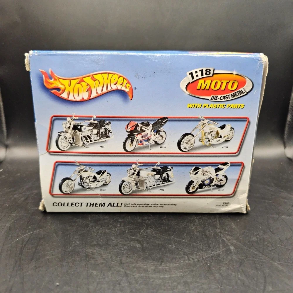 HOT WHEELS 47115 MOTO 1:18 Scale Die-Cast Metal Toy Motorcycle Police